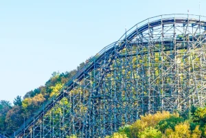 theme park landscape maintenance
